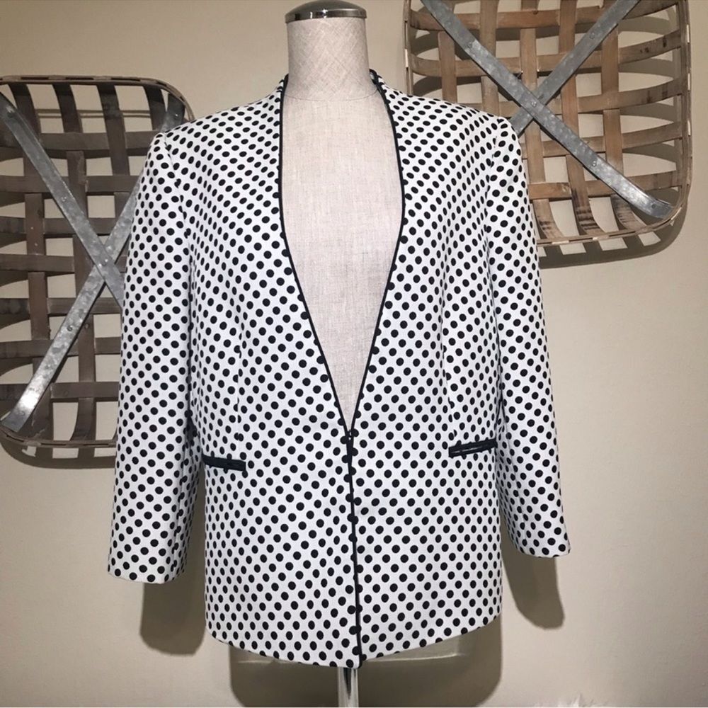 Tahari Black and White Polka Dot Blazer